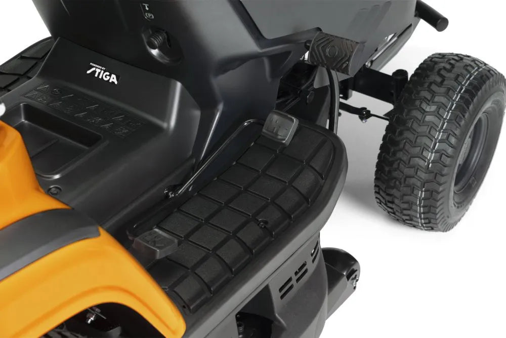 Stiga Estate 384 Ride-On Lawnmower with Collector 34"