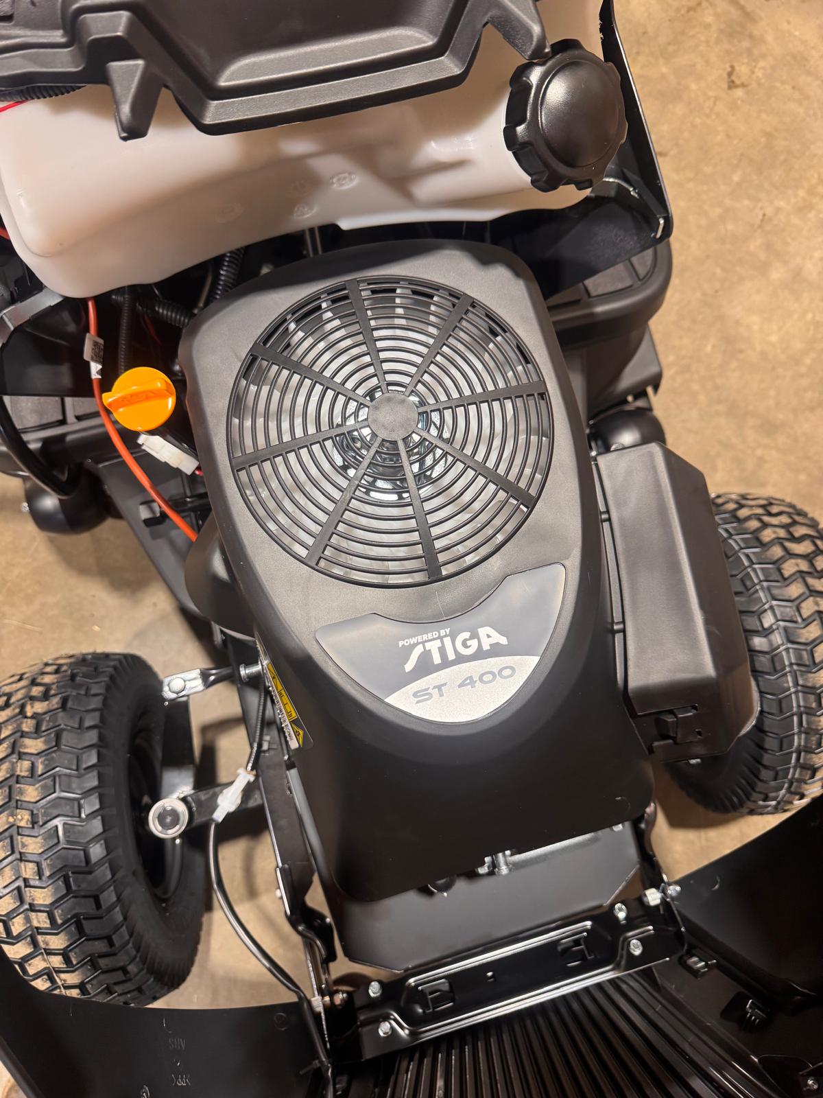 Stiga Estate 384M Ride-On Lawnmower with Collector 34"