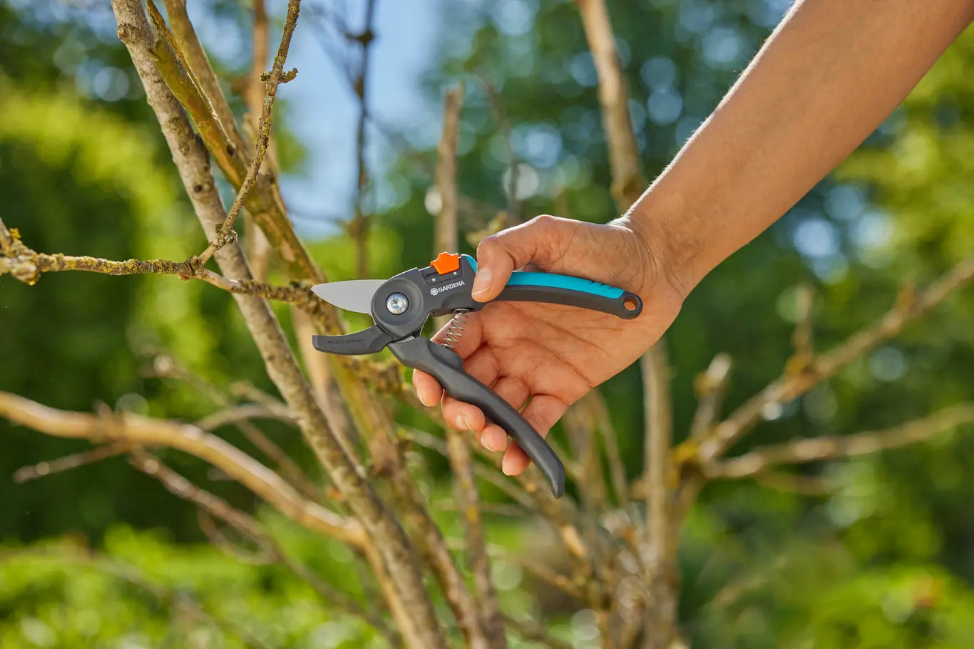 GARDENA PremiumCut Anvil Cut Secateurs