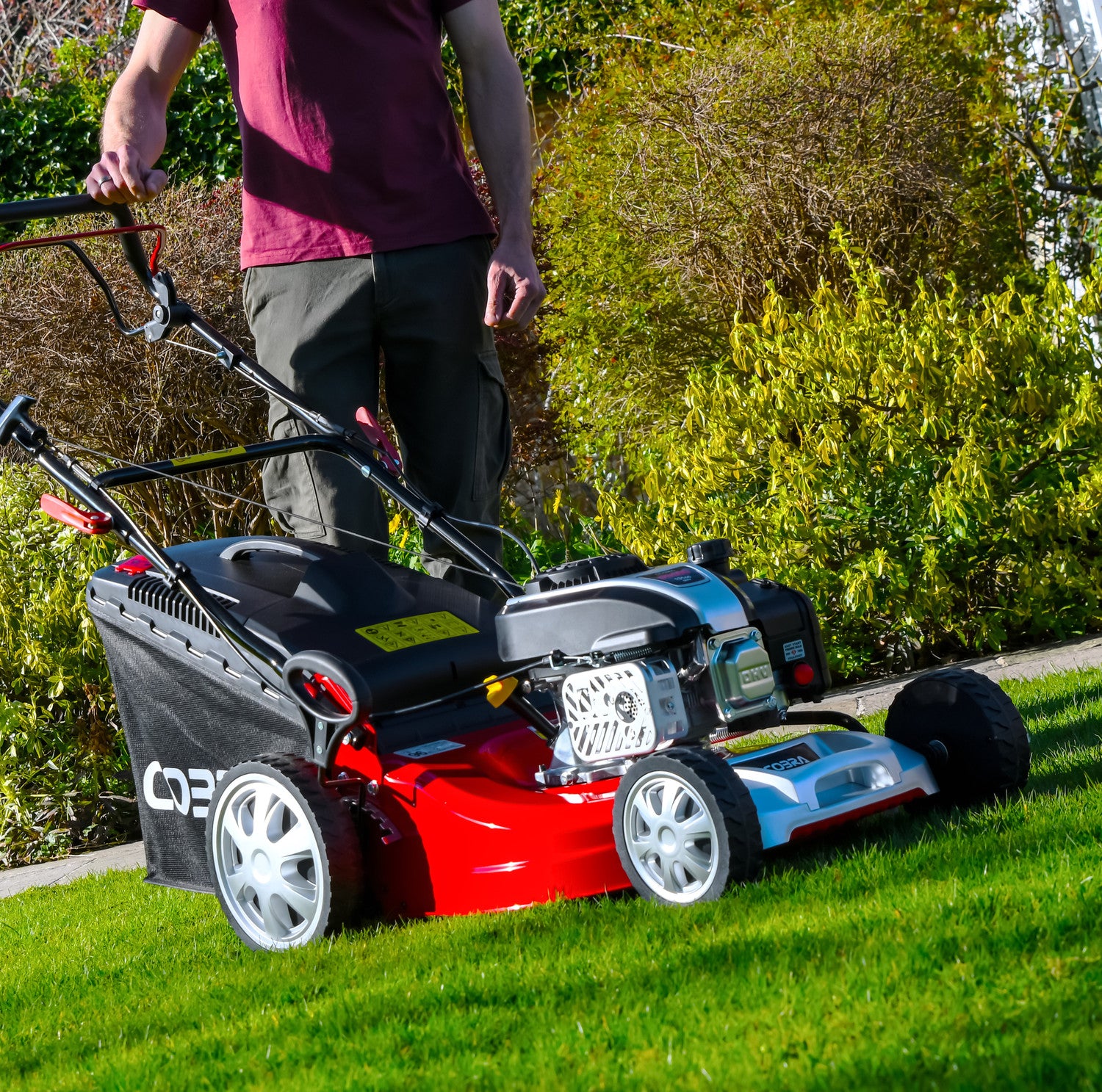 Cobra M46SPC Petrol Self-Propelled Lawnmower 18"