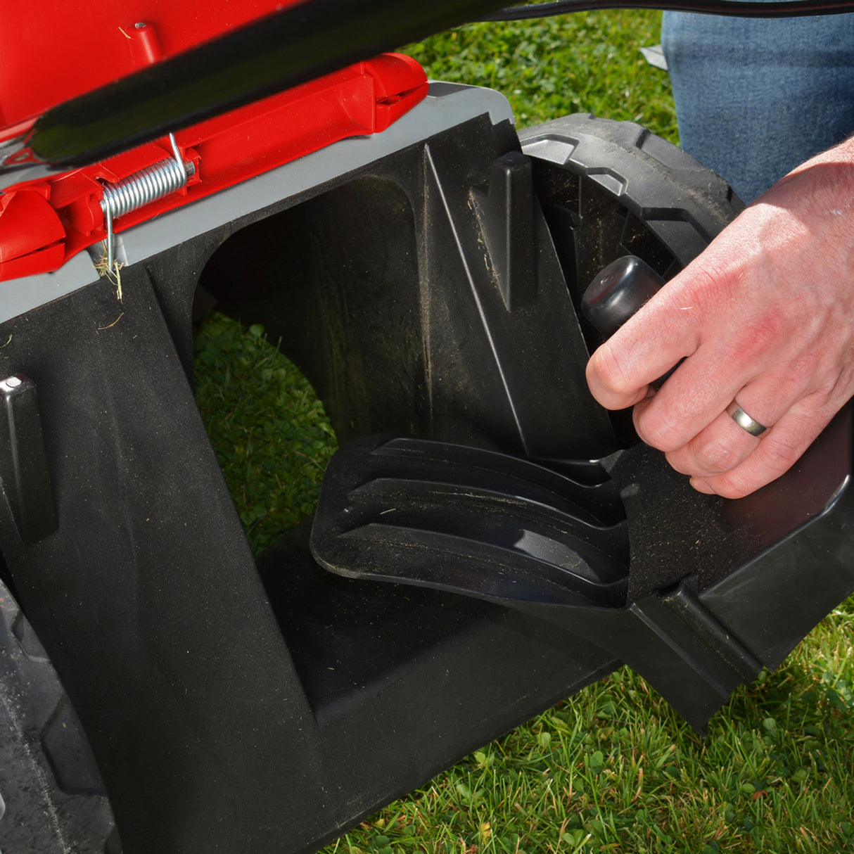 Cobra GTRM40 Electric Roller Lawnmower 16"