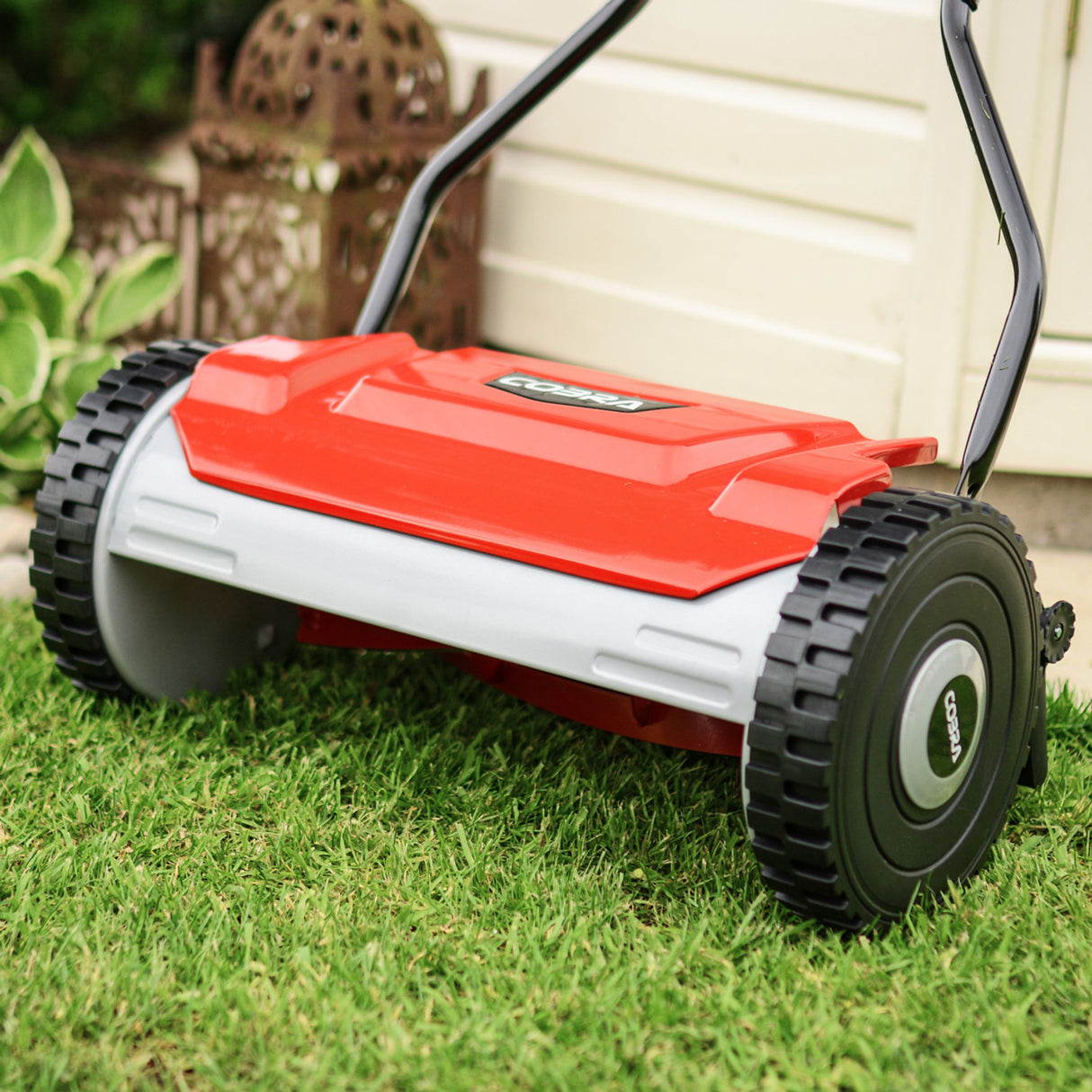 Cobra HM381 15" Hand Cylinder Mower with Grass Collector
