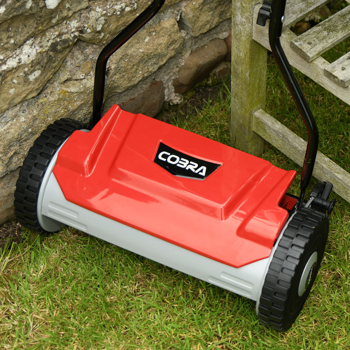 Cobra HM381 15" Hand Cylinder Mower with Grass Collector