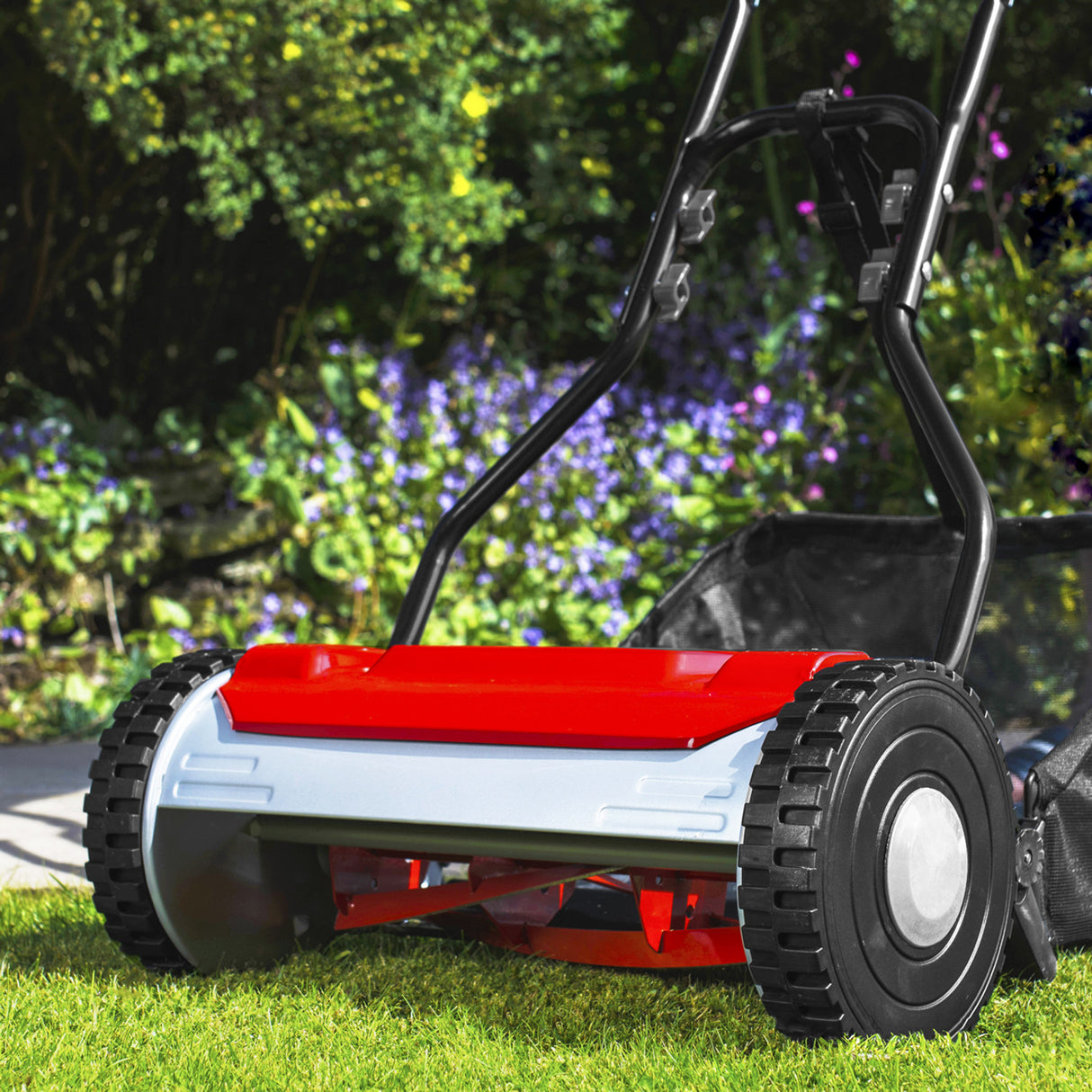 Cobra HM381 15" Hand Cylinder Mower with Grass Collector