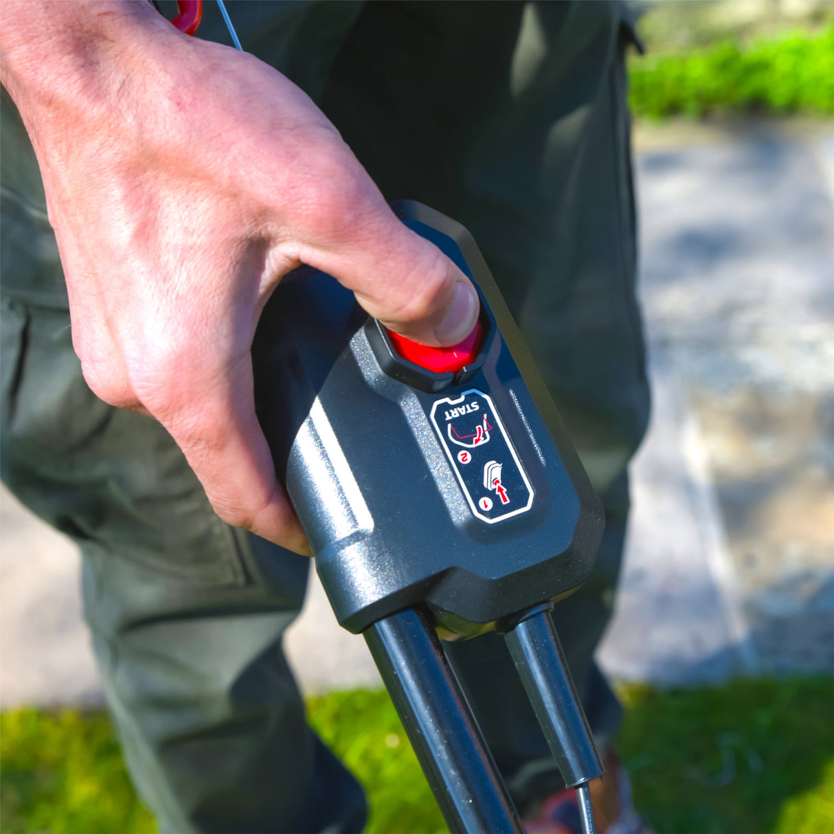 Cobra MX3840VX Lithium-Ion Cordless 40V Lawnmower 15"