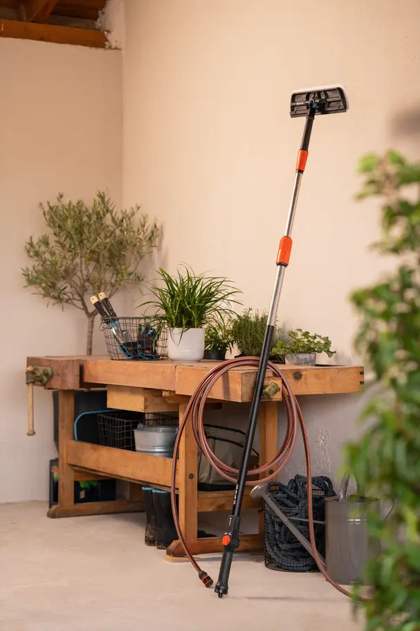 GARDENA Cleansystem Telescopic Handle M-XL