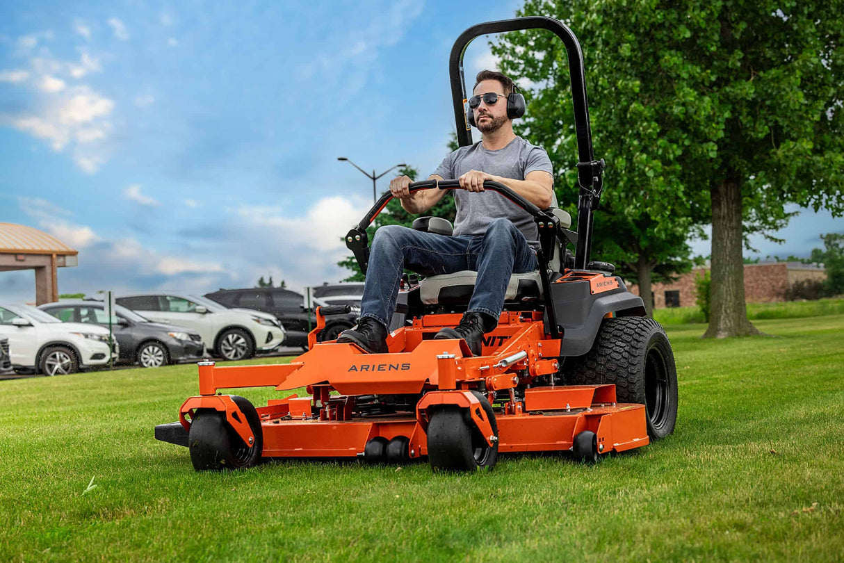 ARIENS ZENITH 60" Zero-Turn Mower
