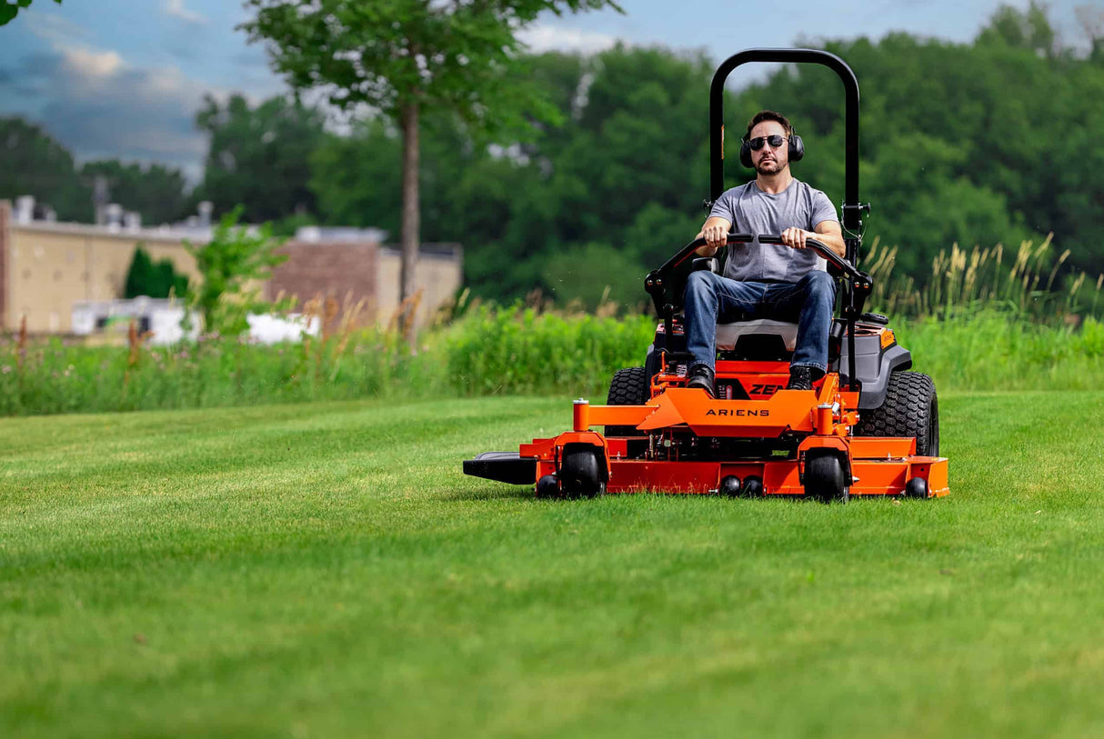 ARIENS ZENITH 60" Zero-Turn Mower