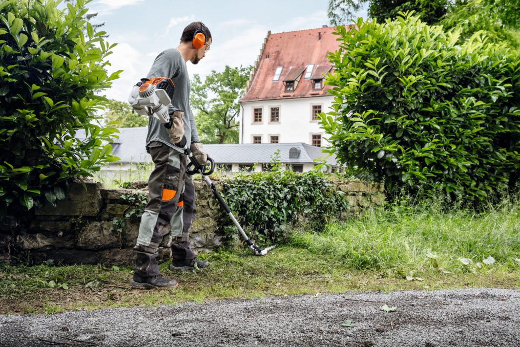 STIHL FH-KM 145°Scrub Cutter KombiTool