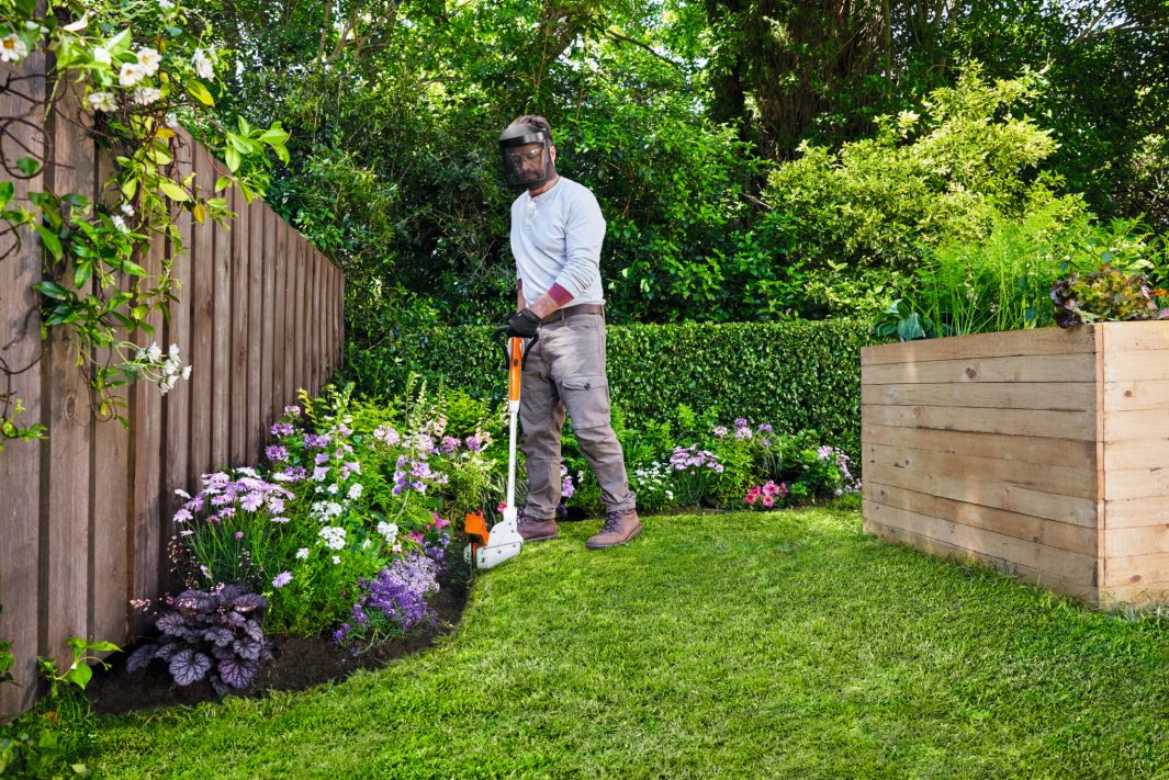 STIHL FSA30 Cordless Grass Trimmer - AS System (Includes AS1 Battery & charger)