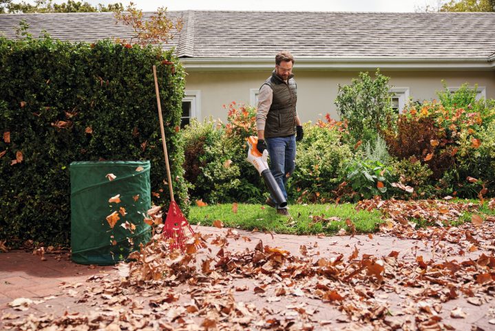 NEW! STIHL BGA50 Handheld Cordless Blower - AK System (unit only)