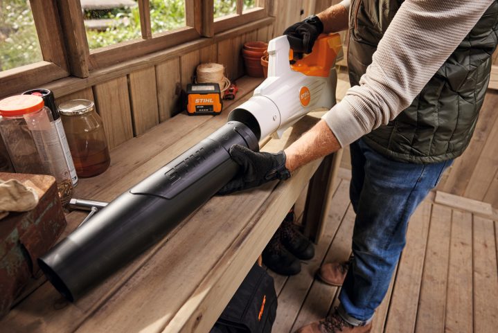 NEW! STIHL BGA50 Handheld Cordless Blower - AK System (unit only)