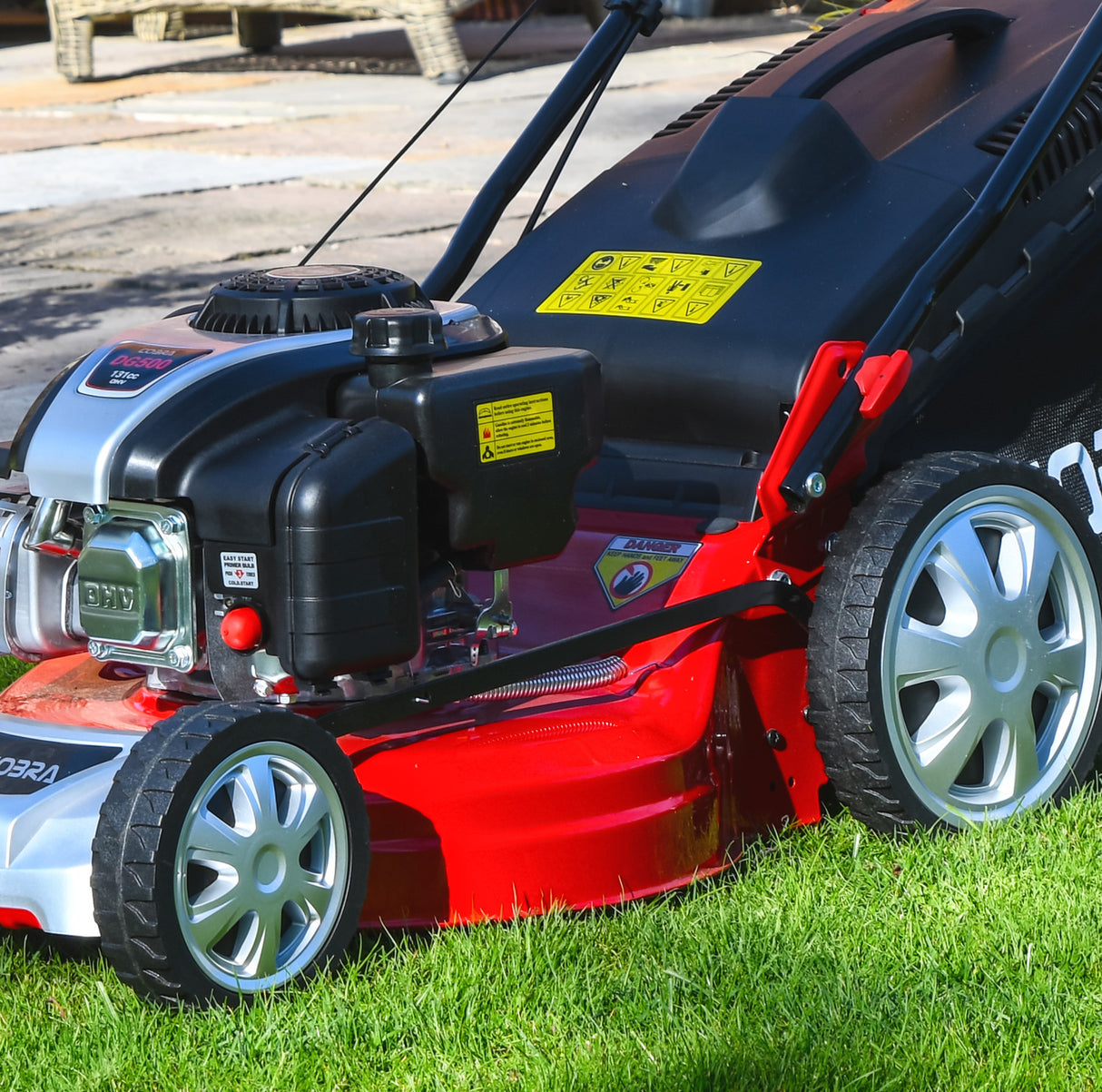 Cobra M46SPC Petrol Self-Propelled Lawnmower 18"