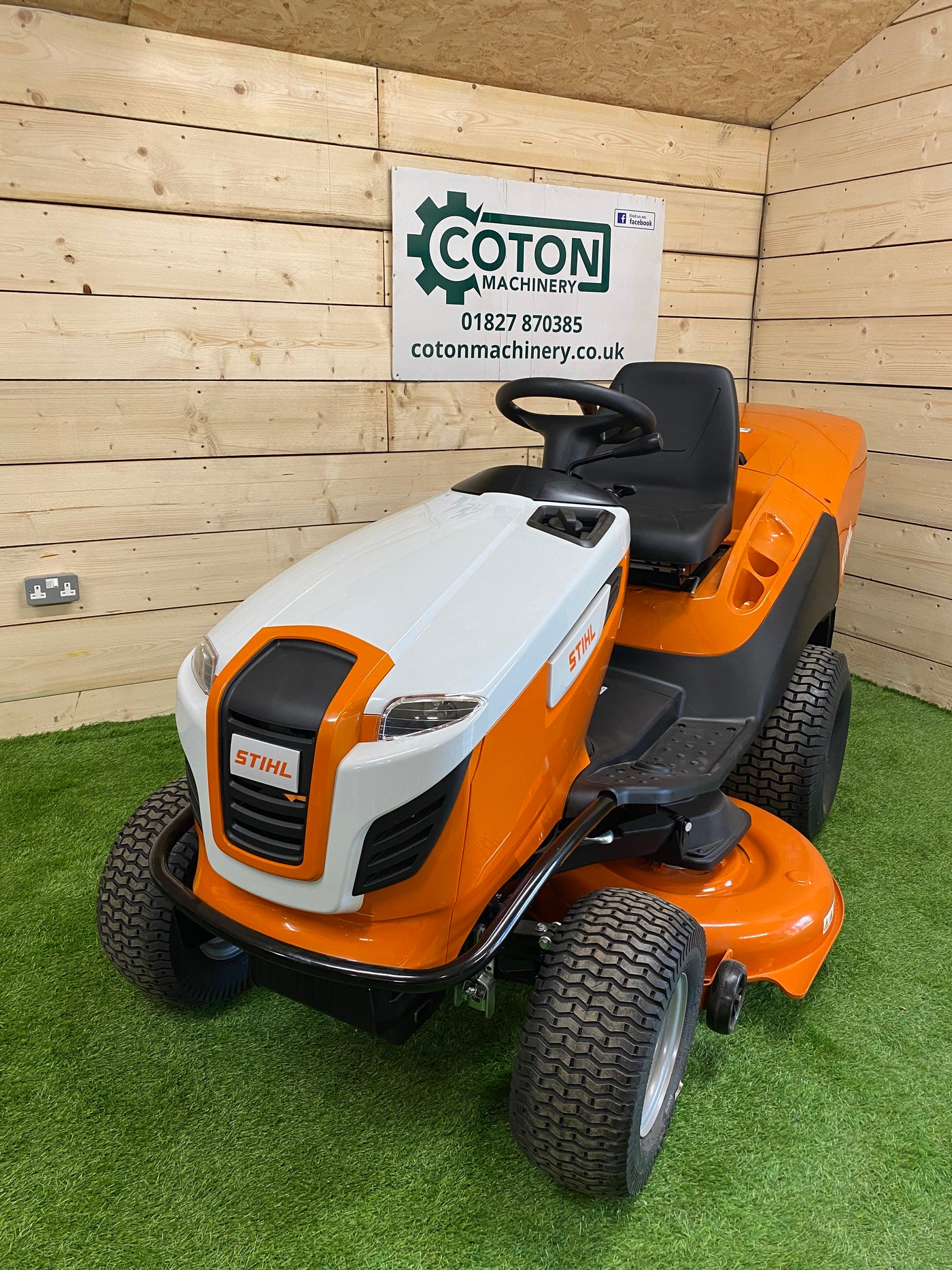 STIHL RT6127ZL PETROL RIDE-ON LAWN MOWER