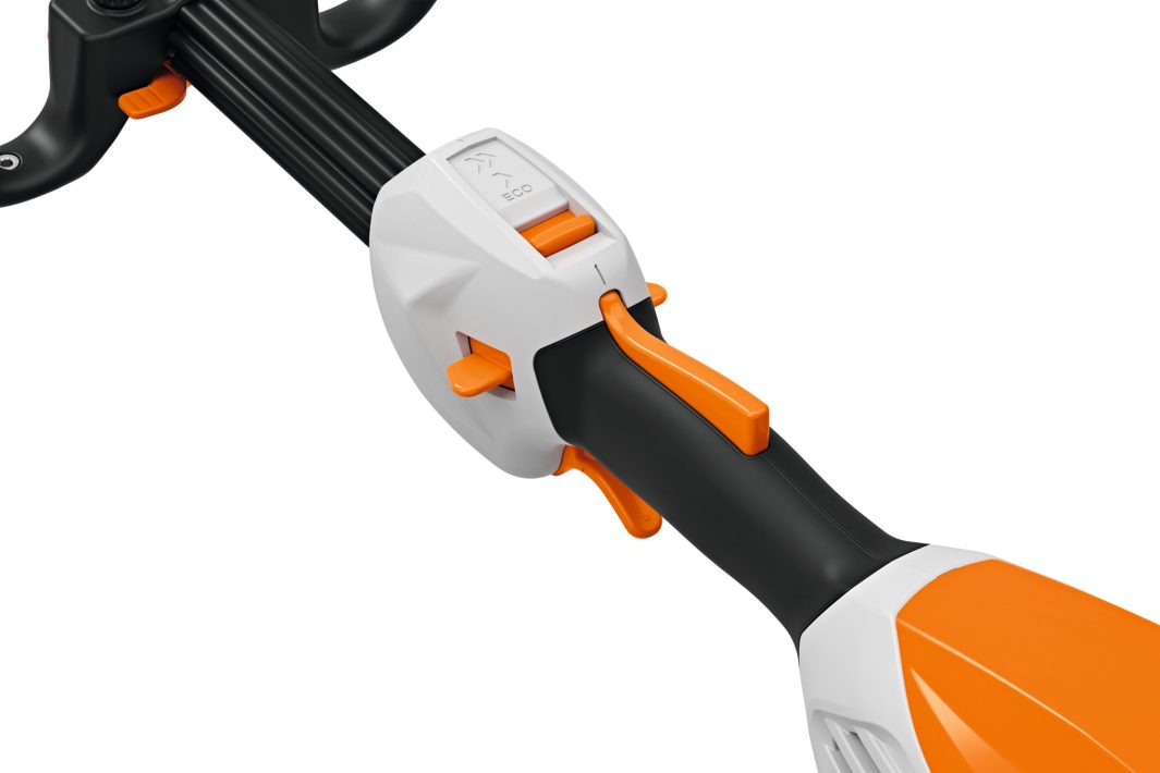 STIHL FSA70R Cordless Grass Trimmer - AK System (excluding battery & charger)