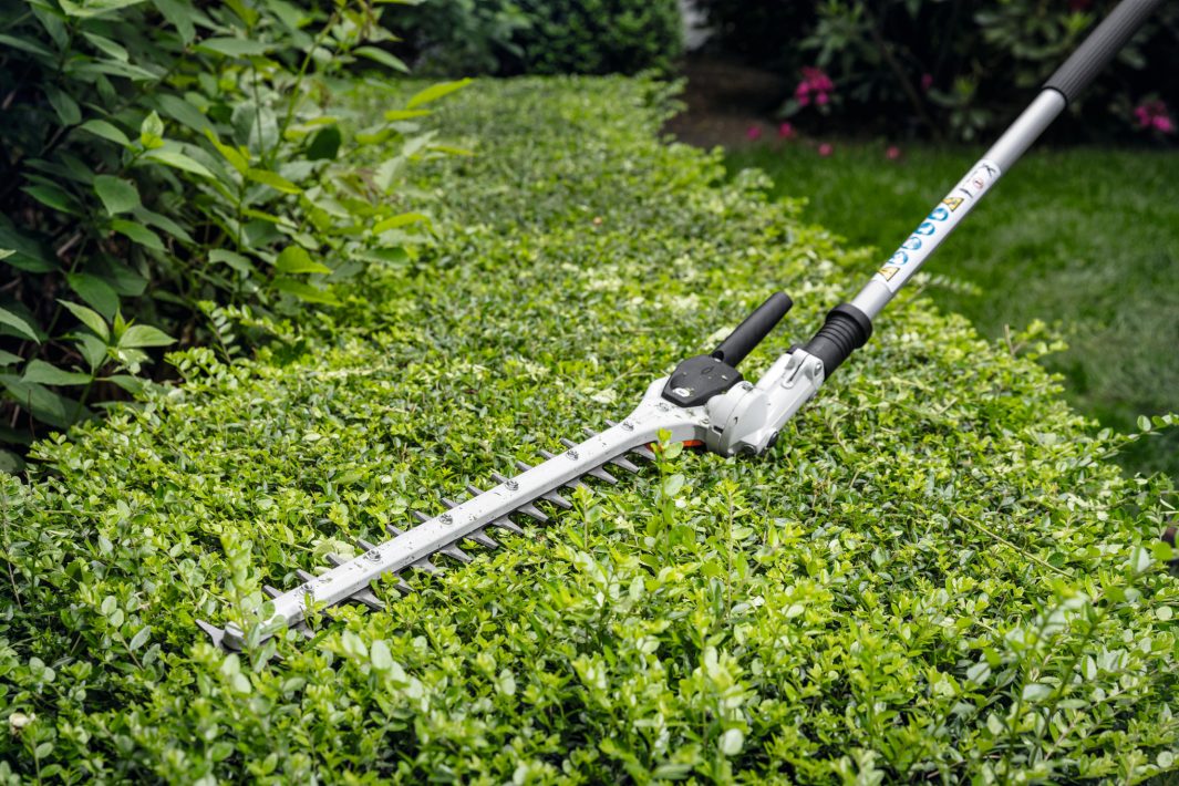 STIHL HL-KM 145° Long-Reach Hedge Trimmer KombiTool 20"