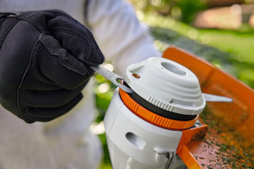 STIHL FSA30 Cordless Grass Trimmer - AS System (Includes AS1 Battery & charger)