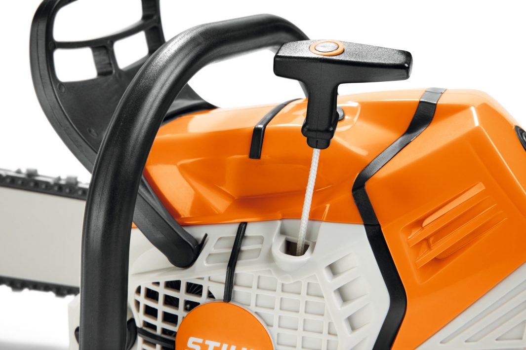 STIHL Battery-Operated MS500i Children's Toy Chainsaw