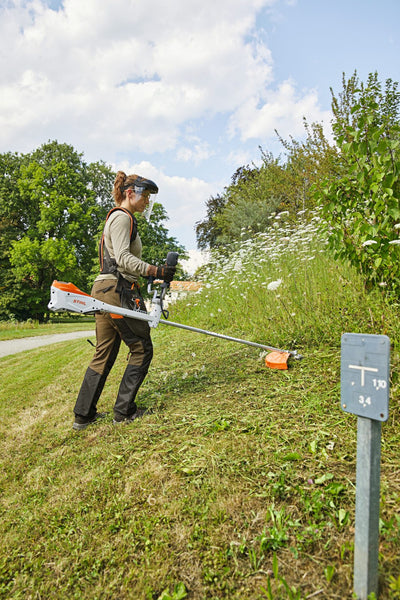 STIHL FSA135 Cordless Grass Trimmer - AP System (unit only)