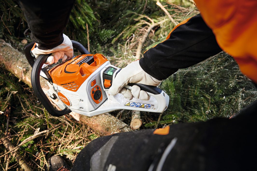 STIHL MSA300 Battery Chainsaw 18" AP System (unit only)