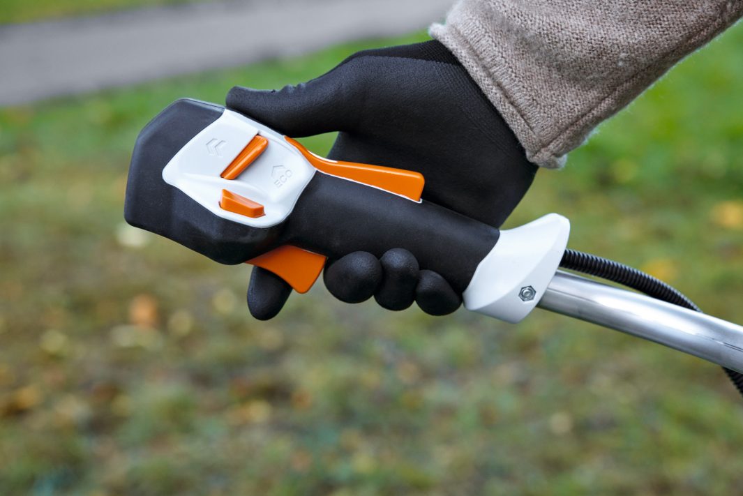 STIHL FSA120 Cordless Brushcutter - AP System (unit only)