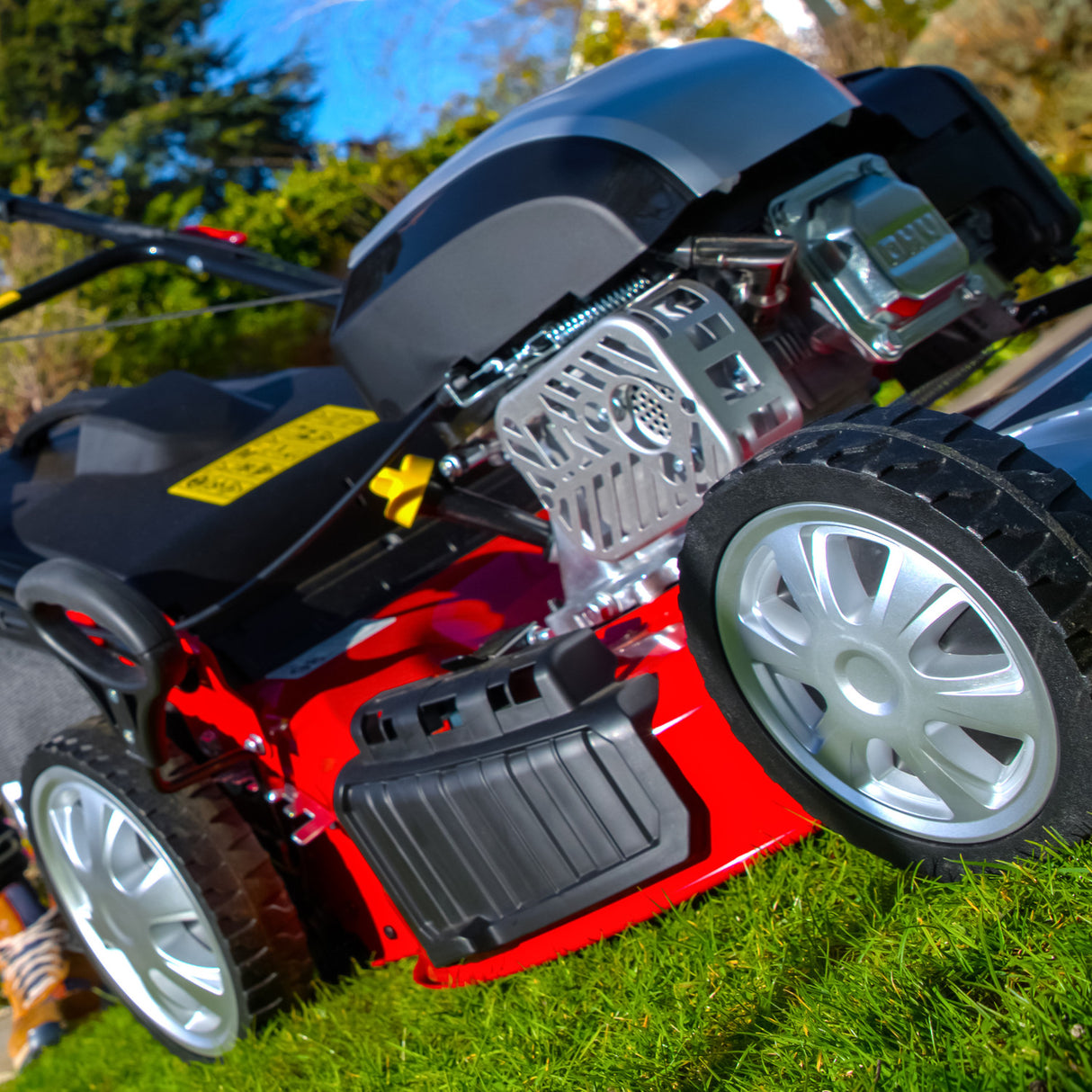 Cobra M51SPC Petrol Self-Propelled Lawnmower 20"