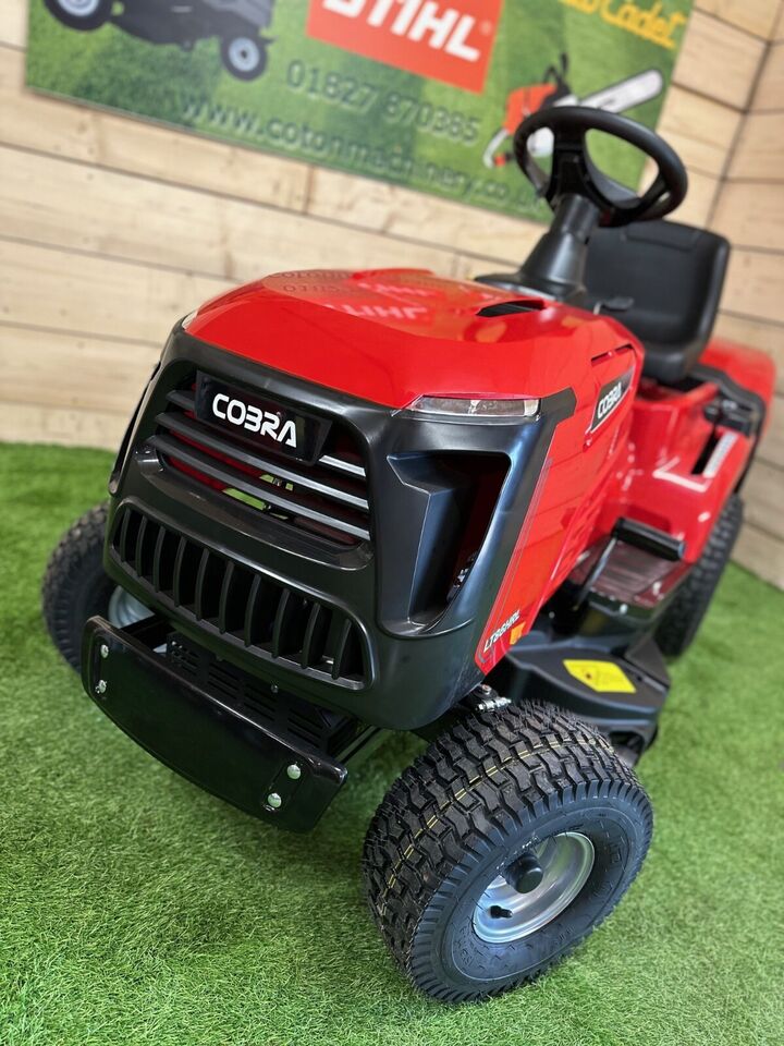 Cobra LT86HRL 34" Loncin Powered Lawn Tractor with Hydro Drive Ride On Mower